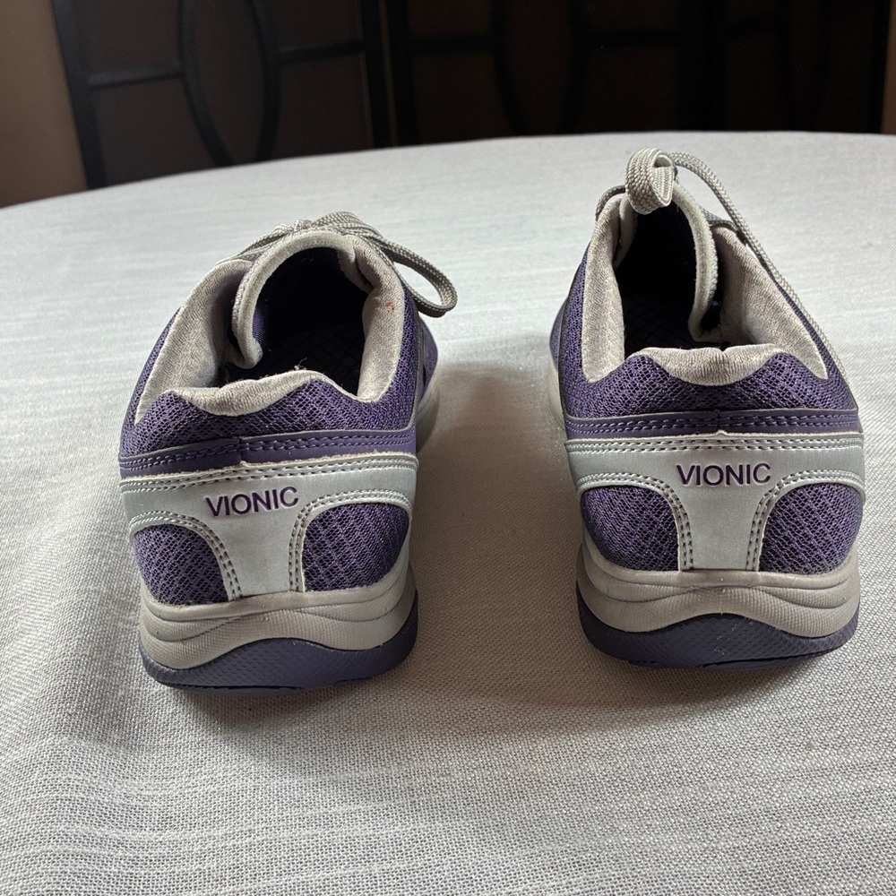 VIONIC Venture Comfort Athletic Running Sneakers Purple Gray Sz 7.5 Wide EUC - Picture 2 of 7